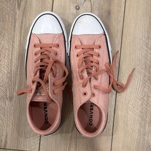 Converse Women's Coral Sneakers